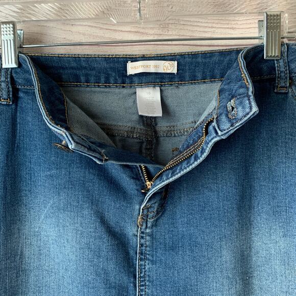 Westport 1962 Denim Jean Skirt with Embroidered Flowers Size 16 - Picture 8 of 13